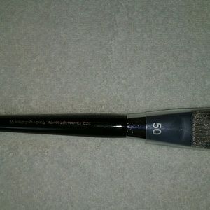SEPHORA #50 PRO FLAWLESS LIGHT POWDER BRUSH